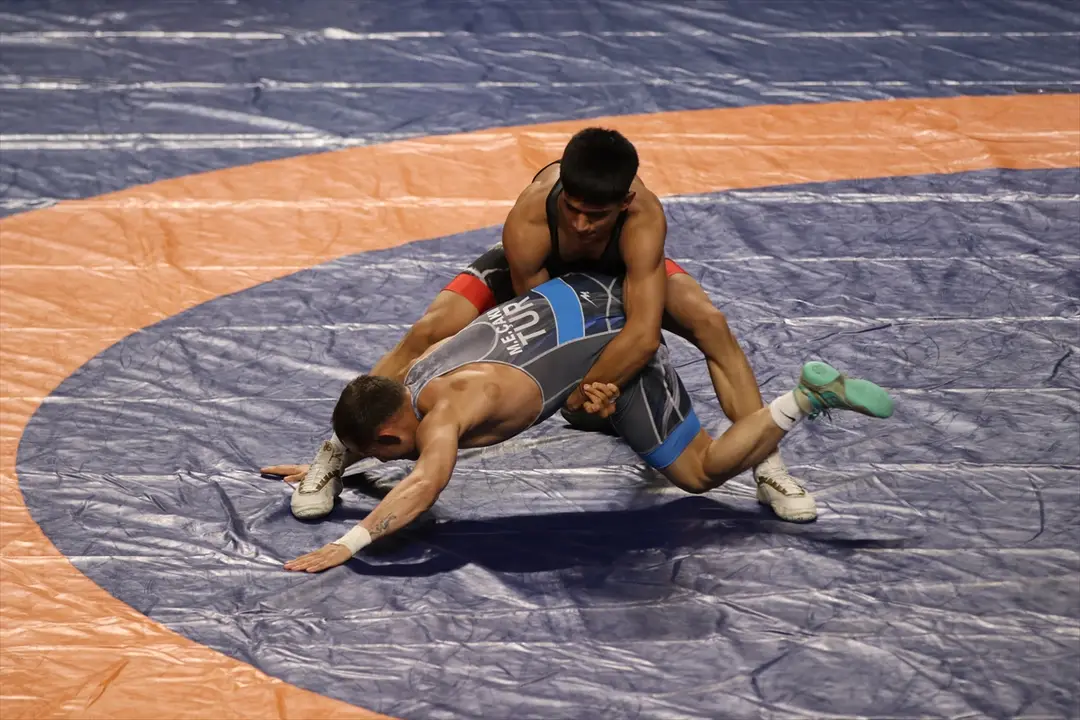 Hasan Gemici-Gazanfer Bilge Uluslararası Güreş Turnuvası Kocaeli'de başladı