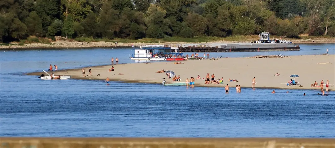 Tuna Nehri: Sırbistan ve Bulgaristan'da su seviyesi düşüşü sürüyor
