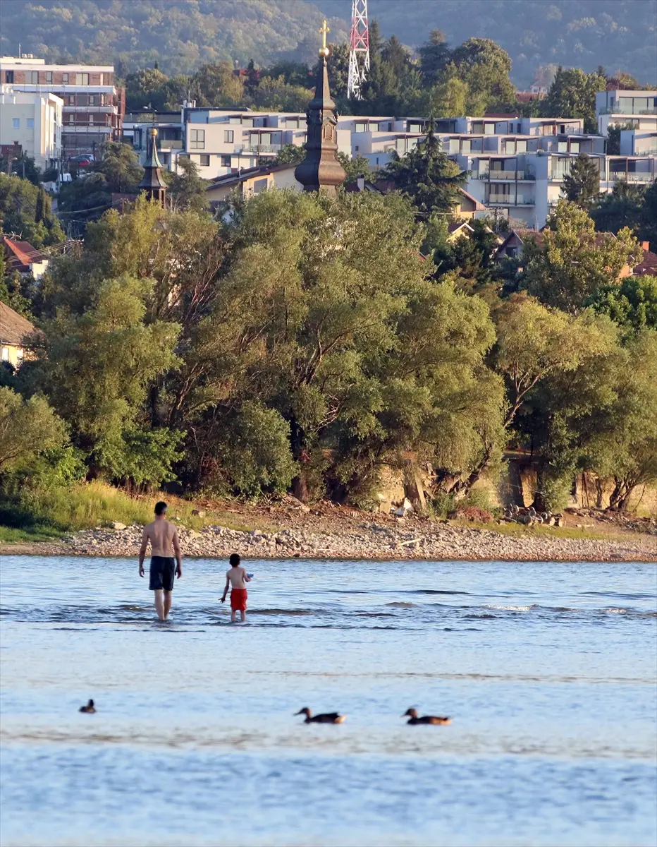 Tuna Nehri: Sırbistan ve Bulgaristan'da su seviyesi düşüşü sürüyor