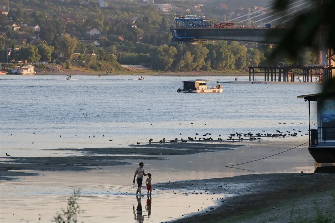 Tuna Nehri: Sırbistan ve Bulgaristan'da su seviyesi düşüşü sürüyor