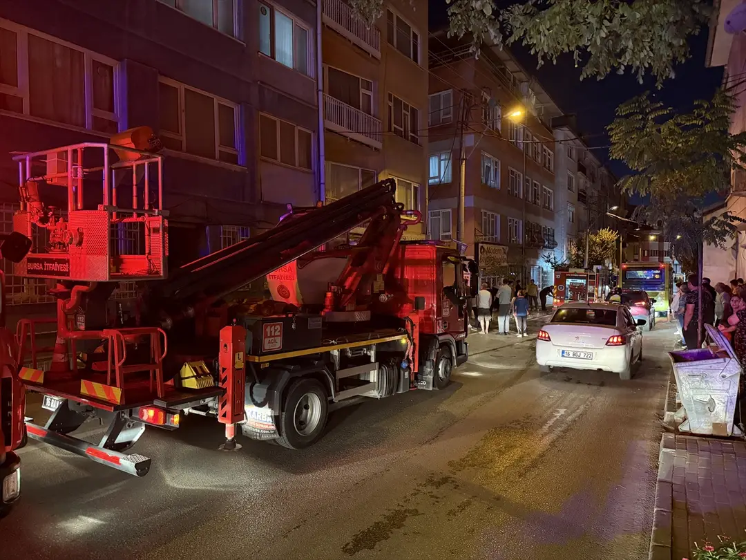 Bursa Osmangazi'de ev yangını: Murat G. yaşamını yitirdi