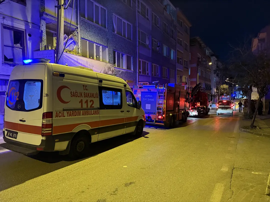 Bursa Osmangazi'de ev yangını: Murat G. yaşamını yitirdi