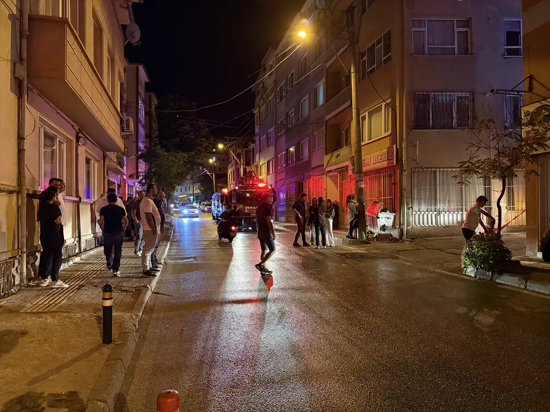 Bursa Osmangazi'de ev yangını: Murat G. yaşamını yitirdi