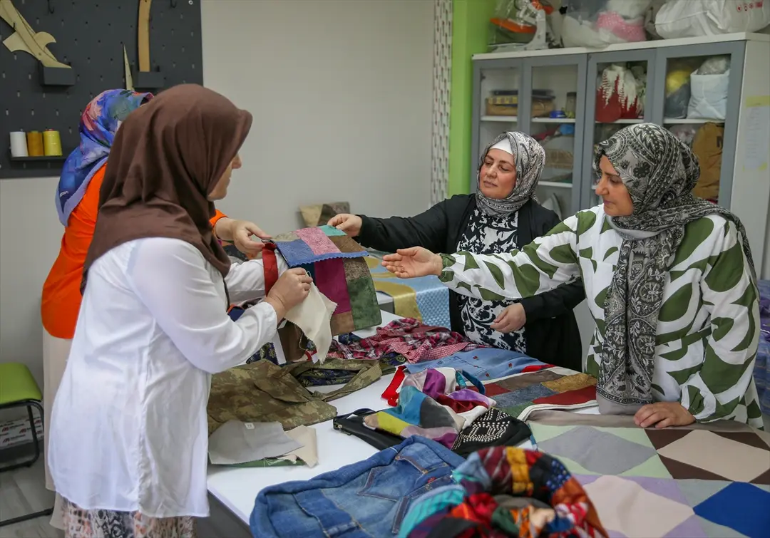 Diyarbakır'da Atık Perde Kumaşları Yapay Zeka ile Ürüne Dönüşüyor