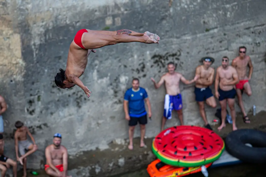 Mostar Köprüsü'nde Red Bull Cliff Diving Serisi düzenlendi