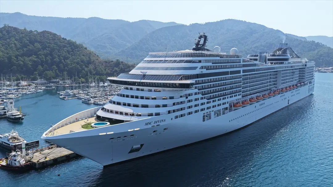 MSC Divina Kruvaziyeri: Marmaris'e 4 bin 140 turist getirdi