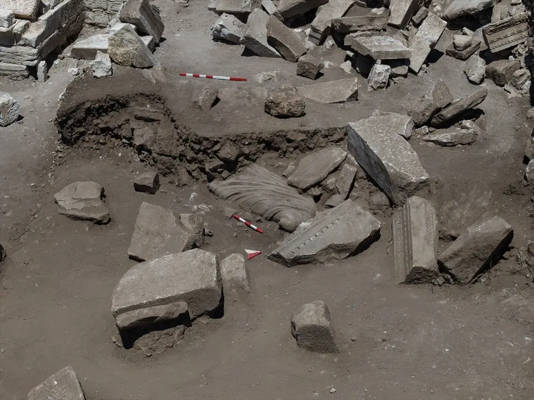 Bakan Ersoy: Aspendos'ta 1800 yıllık Asklepios heykeli bulundu