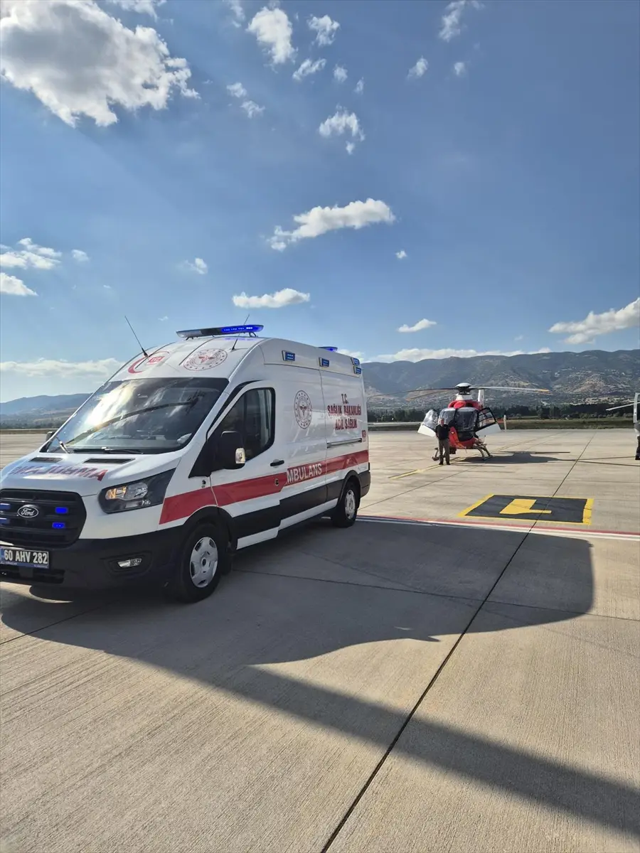 Tokat'ta ambulans helikopter: 78 yaşındaki hasta Konya'ya sevk edildi
