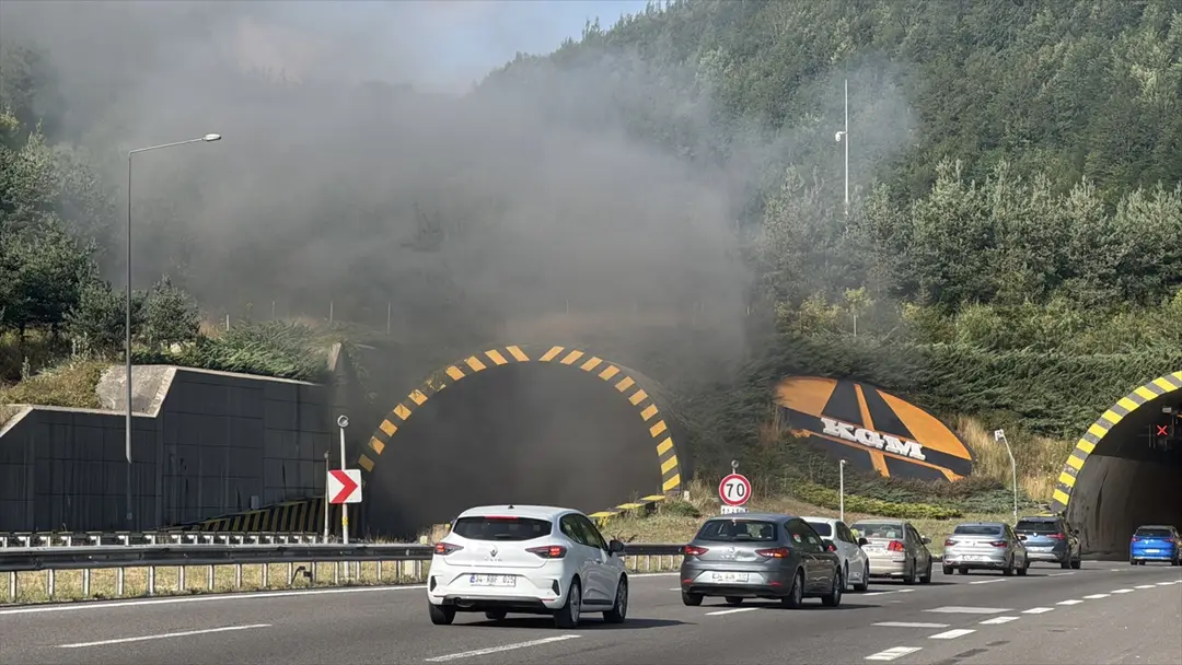 Bolu Dağı Tüneli'nde yangın sonrası Ankara yönü ulaşıma açıldı