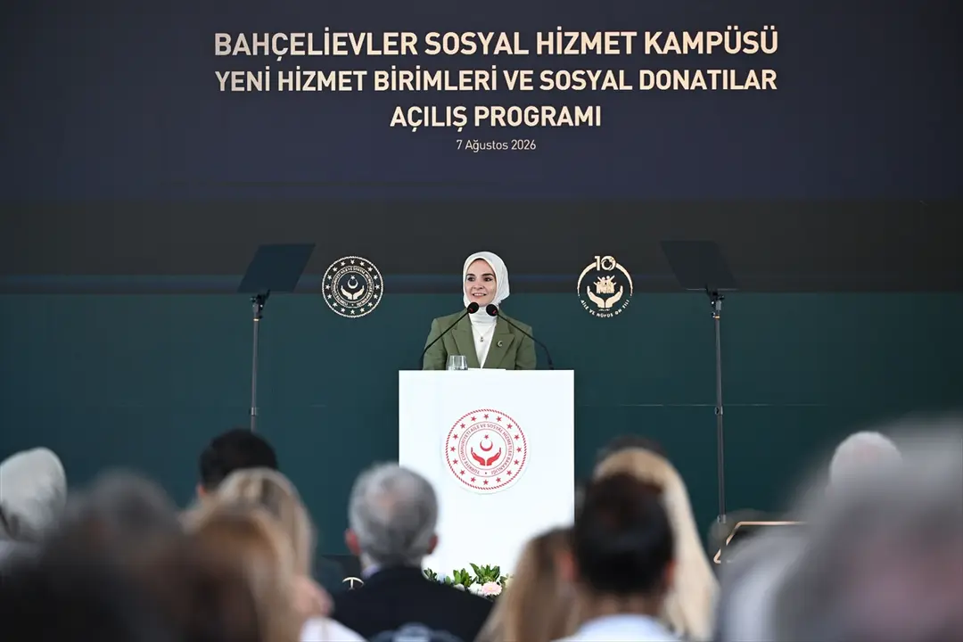 Bakan Göktaş, Bahçelievler Sosyal Hizmet Kampüsü'ndeki açılış programına katıldı: