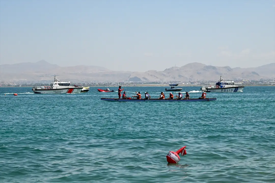 Van Denizi Su Sporları Festivali başladı: Terörsüz Türkiye vurgusu