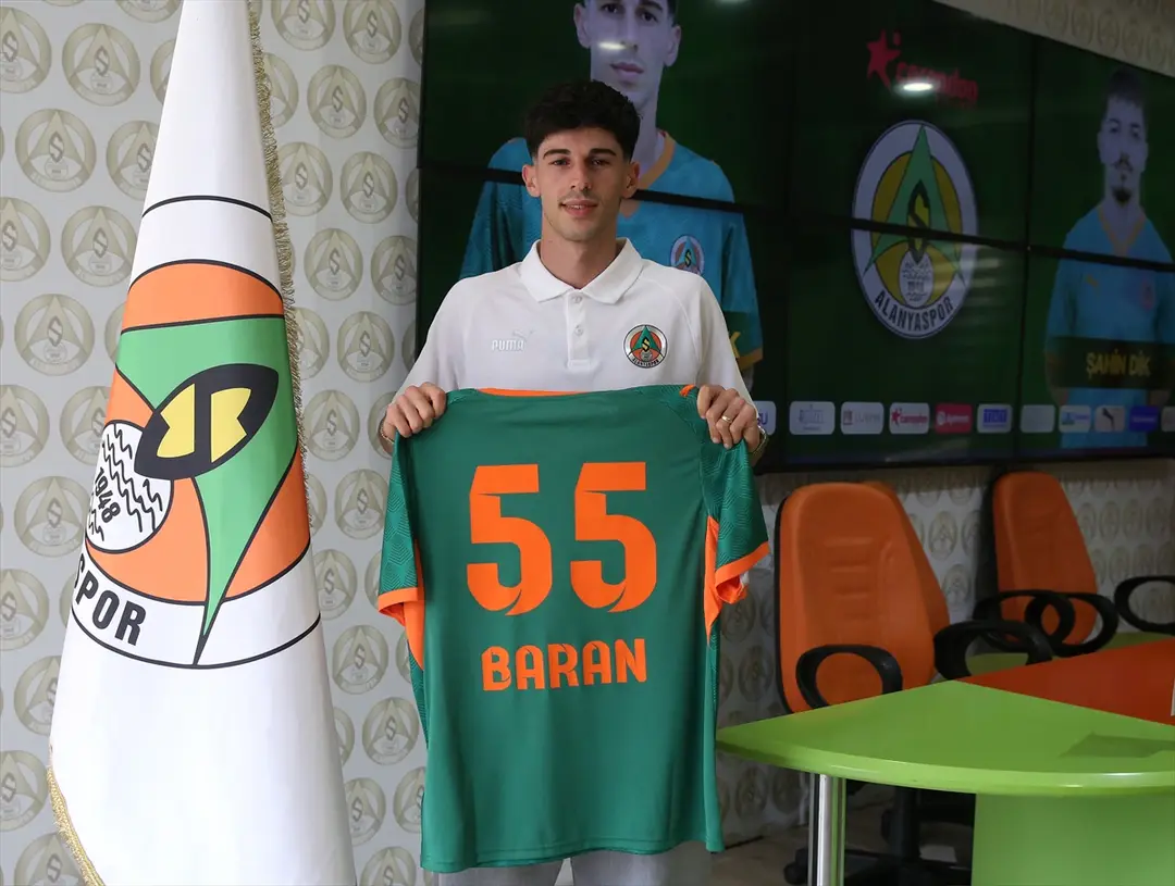 Başkan Çavuşoğlu: Alanyaspor gençlere yatırım yapıyor