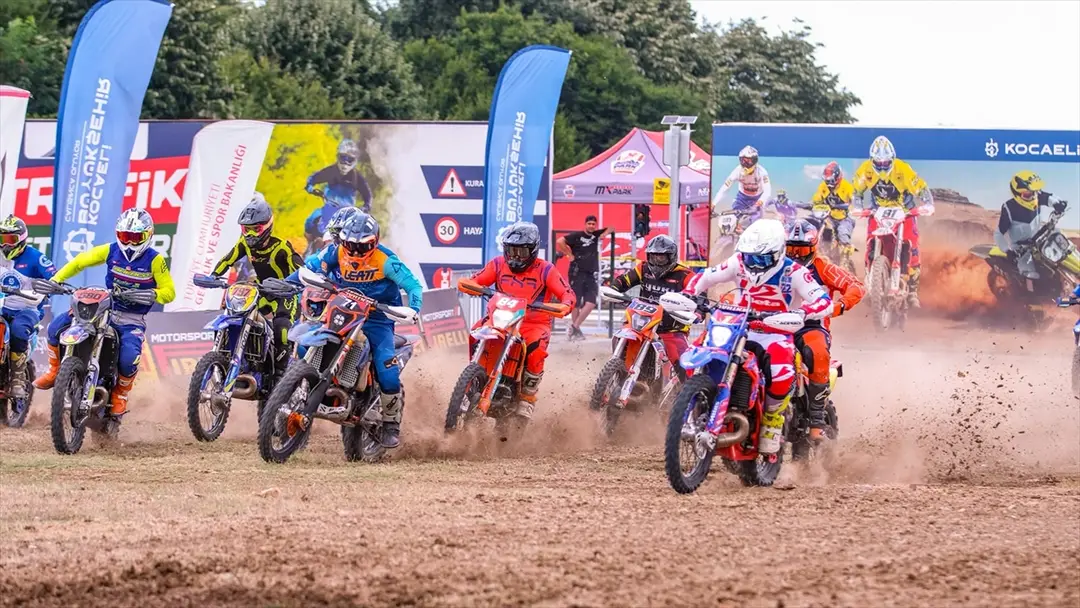 Türkiye Süper Enduro Şampiyonası'nın ikinci ayağı Kocaeli'de yapıldı