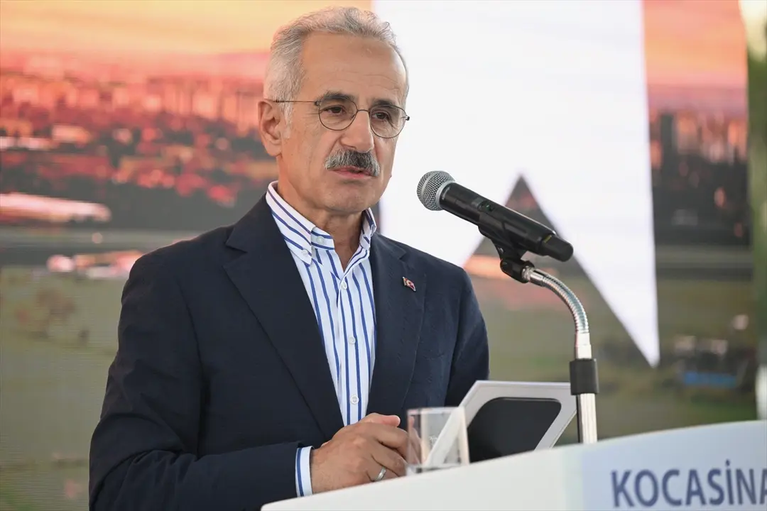Bakan Uraloğlu: Ankara-Kayseri hızlı tren 1 saat 45 dakika