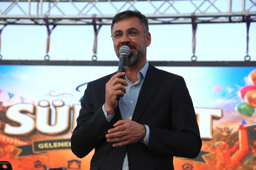 Bitlis Valisi Karakaya: 60 çocuk sünnet şöleniyle delikanlılığa adım attı