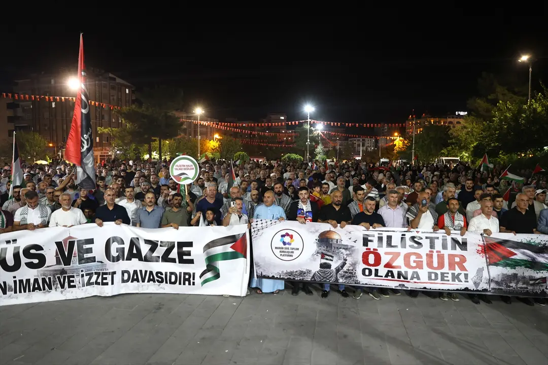 Filistin Konvoyu aktivistleri Mardin'de miting düzenledi