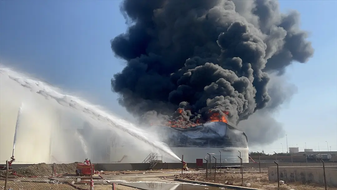 Libya: Zaviye petrol tesisleri kırmızı çizgi, saldırı sürüyor