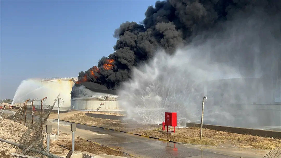 Libya: Zaviye petrol tesisleri kırmızı çizgi, saldırı sürüyor