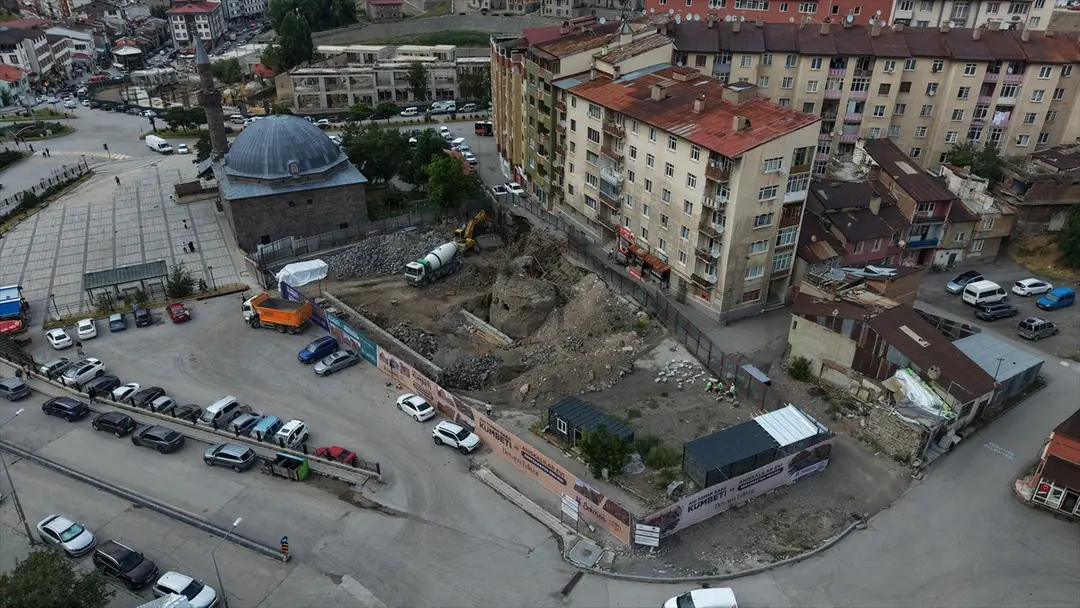 Ahi Toman Baba'nın kümbeti gün yüzüne çıkarılıyor