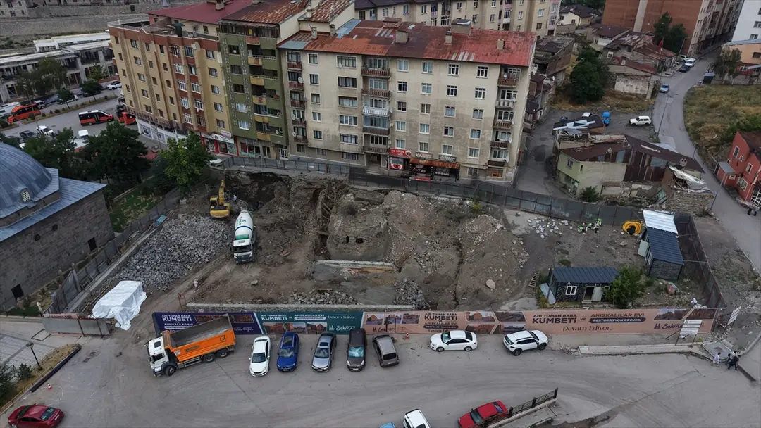 Ahi Toman Baba'nın kümbeti gün yüzüne çıkarılıyor