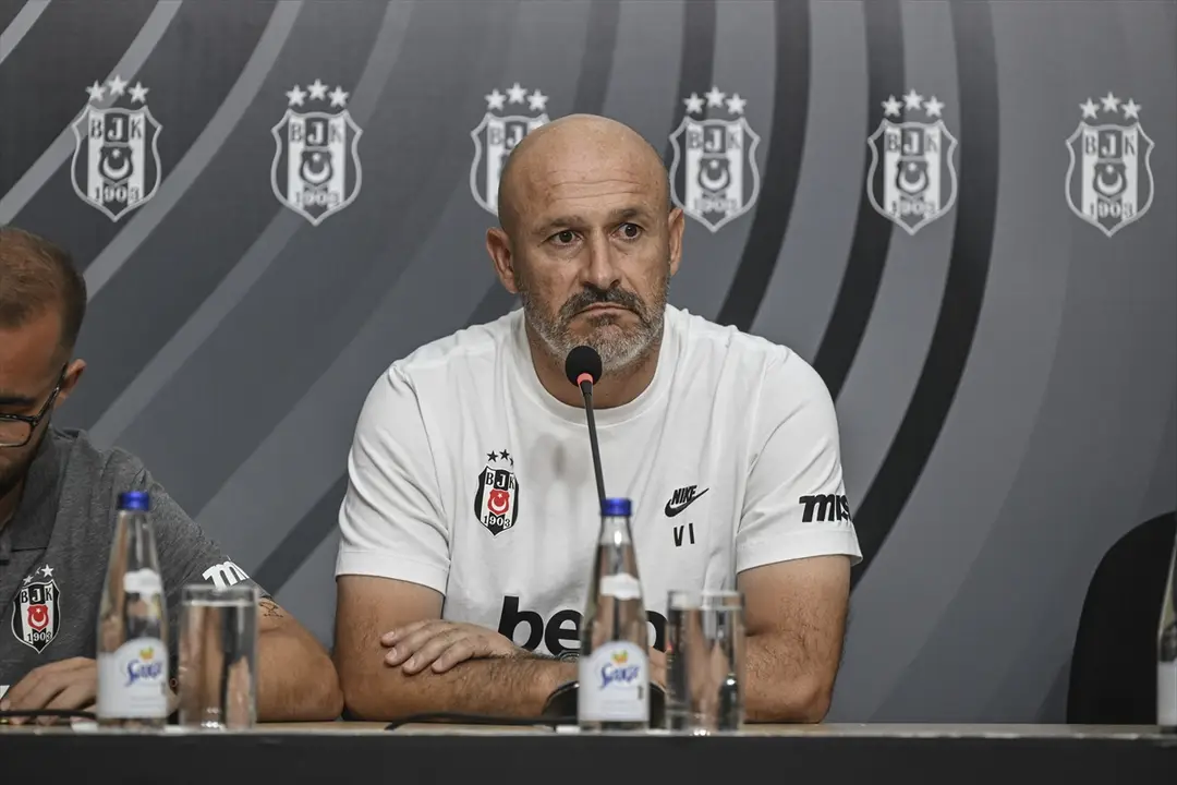 Beşiktaş Teknik Direktörü Italiano: Hradec Kralove maçı çok önemli