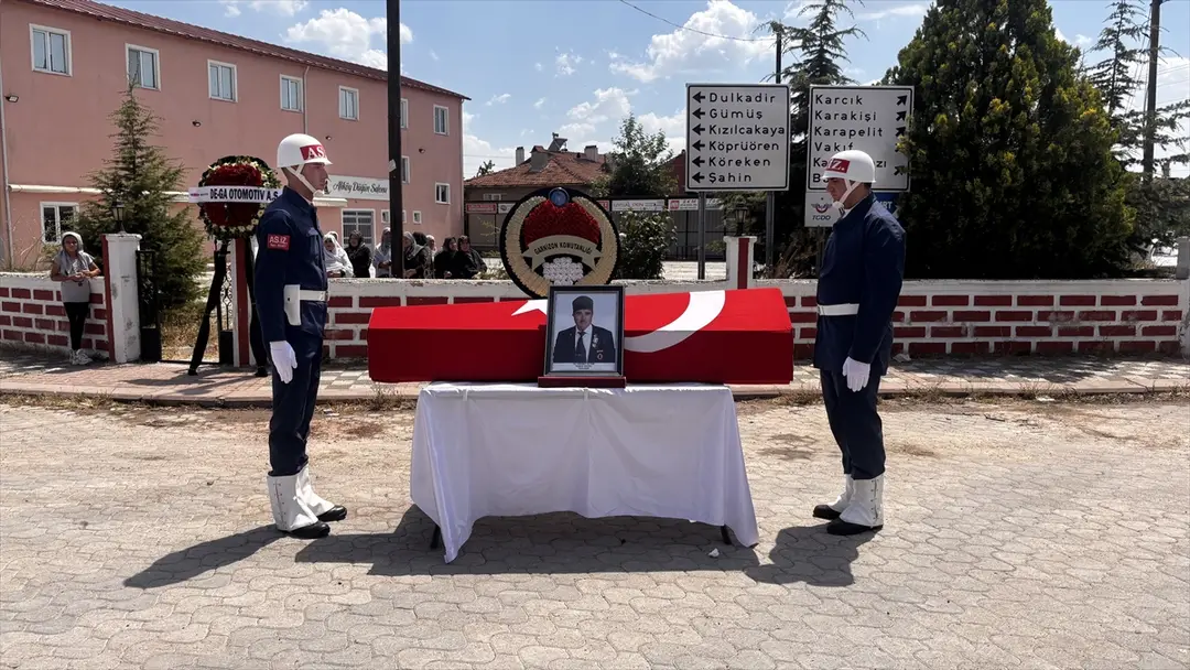 Kütahya'da traktör kazasında ölen Kıbrıs Gazisi defnedildi