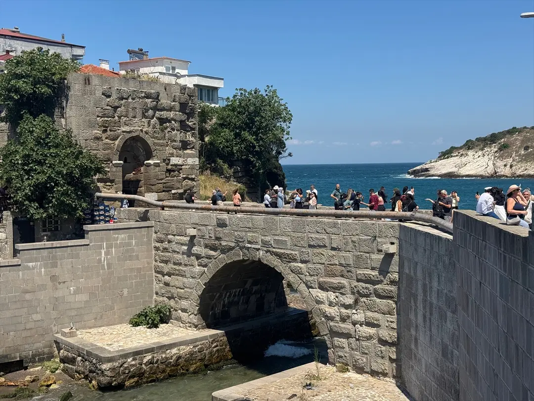 Amasra Plajları Yoğunluk Oluşturdu: Tatilciler Akın Etti