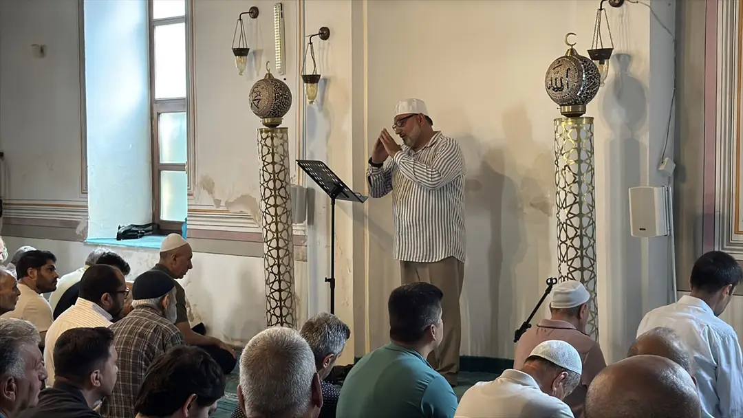 Kırklareli'nde cuma hutbesi işaret diline çevrildi
