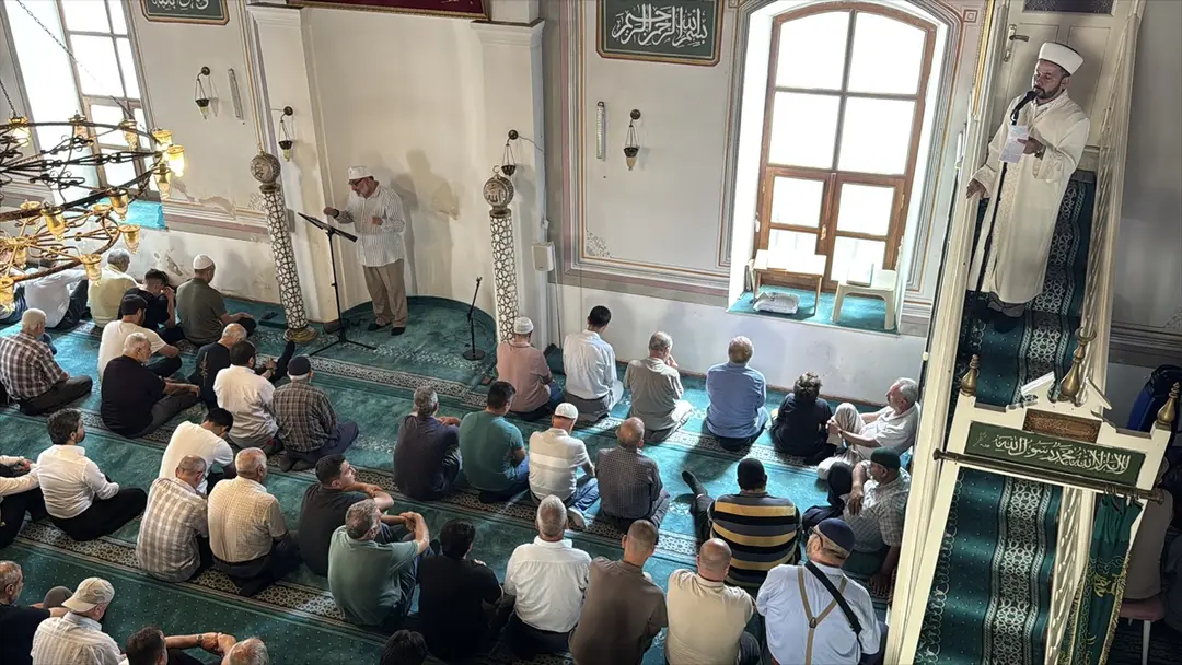 Kırklareli'nde cuma hutbesi işaret diline çevrildi