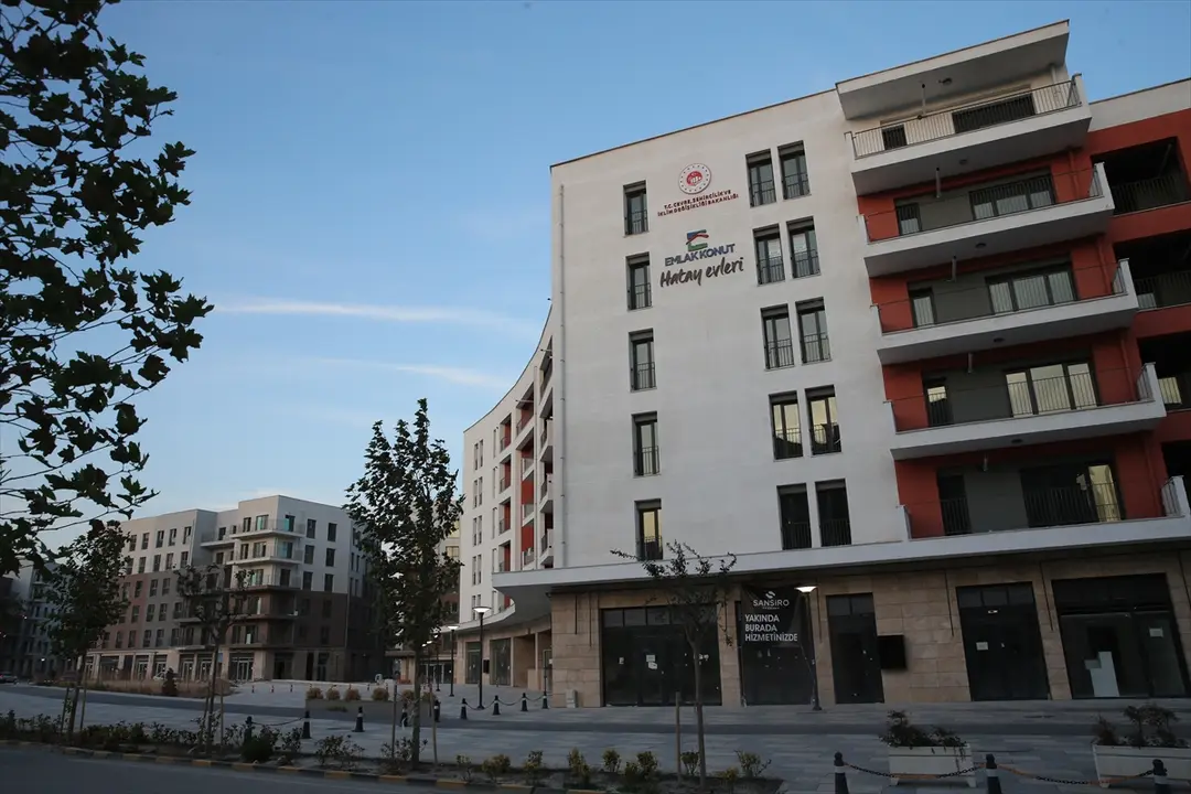 Hatay Atatürk Caddesi: Yeni iş yerleriyle yeniden canlandı