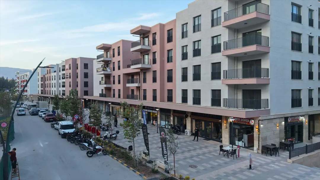 Hatay Atatürk Caddesi: Yeni iş yerleriyle yeniden canlandı