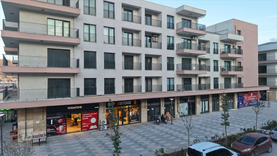 Hatay Atatürk Caddesi: Yeni iş yerleriyle yeniden canlandı