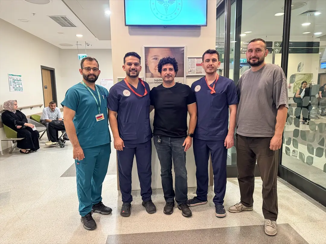 Kadavradan böbrek nakliyle hayata tutunan genç, organ bağışında farkındalık oluşturuyor