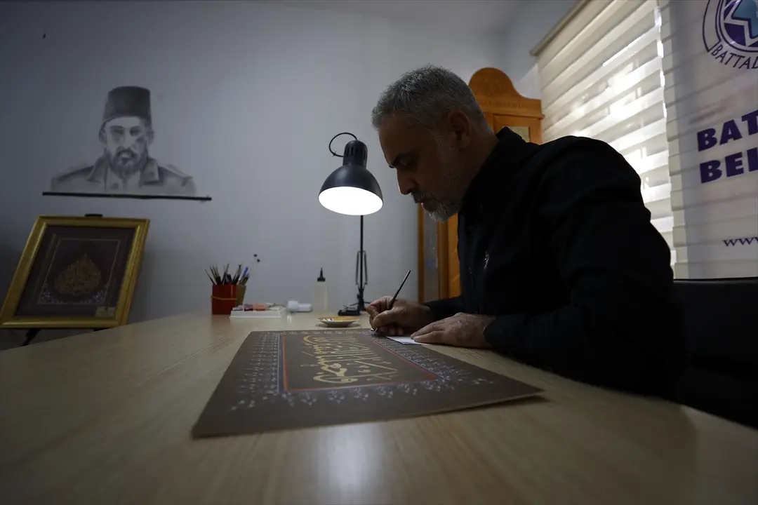 Mustafa Türker: Tezhip sanatıyla çeyrek asırdır motif nakşediyor