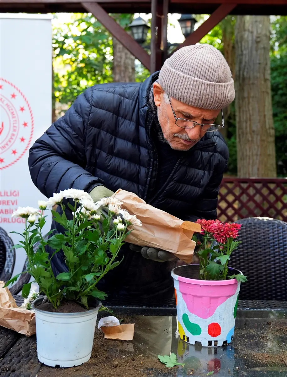 Huzurevi sakinleri limon kabuklarını ürüne dönüştürdü