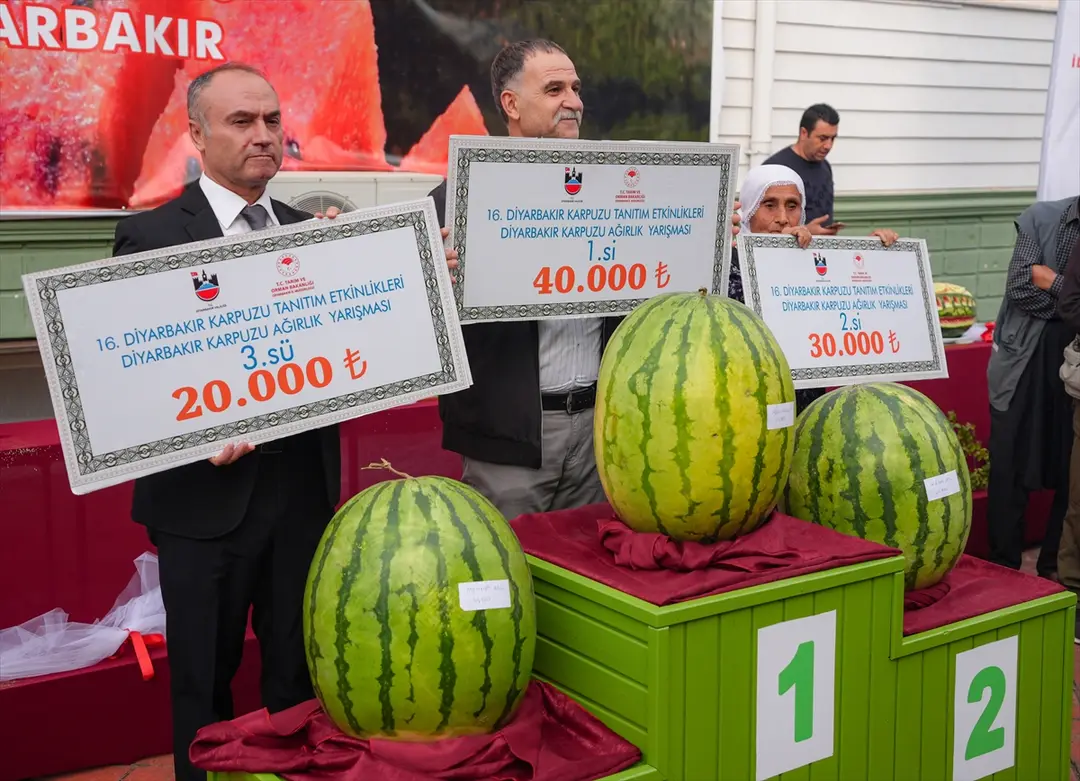 Diyarbakır Karpuz Etkinlikleri: Ağırlık Rekoru Kırıldı