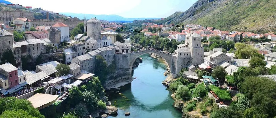 İrfan ČOLAKOVİĆ’in gözünden savaşin, direnişin ve küllerinden yeniden doğan Mostar´ın hikayesi