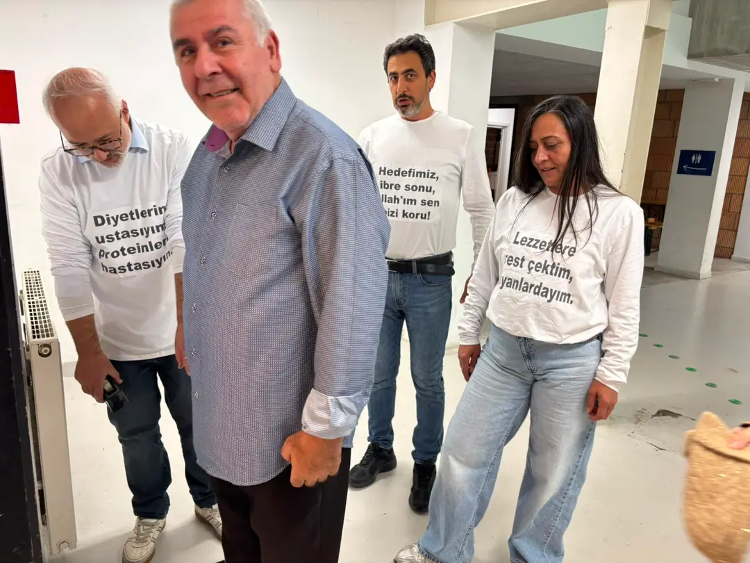 Binfikir Theater: Saisonfinale mit Mehmet Avcu