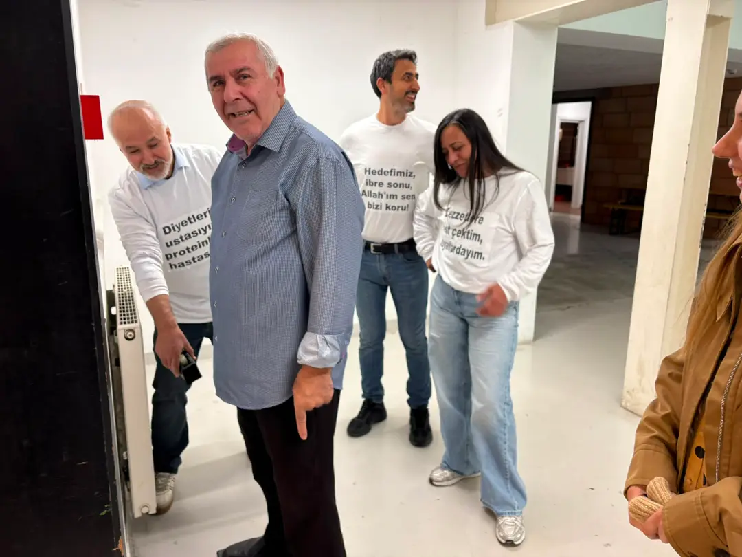 Binfikir Theater: Saisonfinale mit Mehmet Avcu