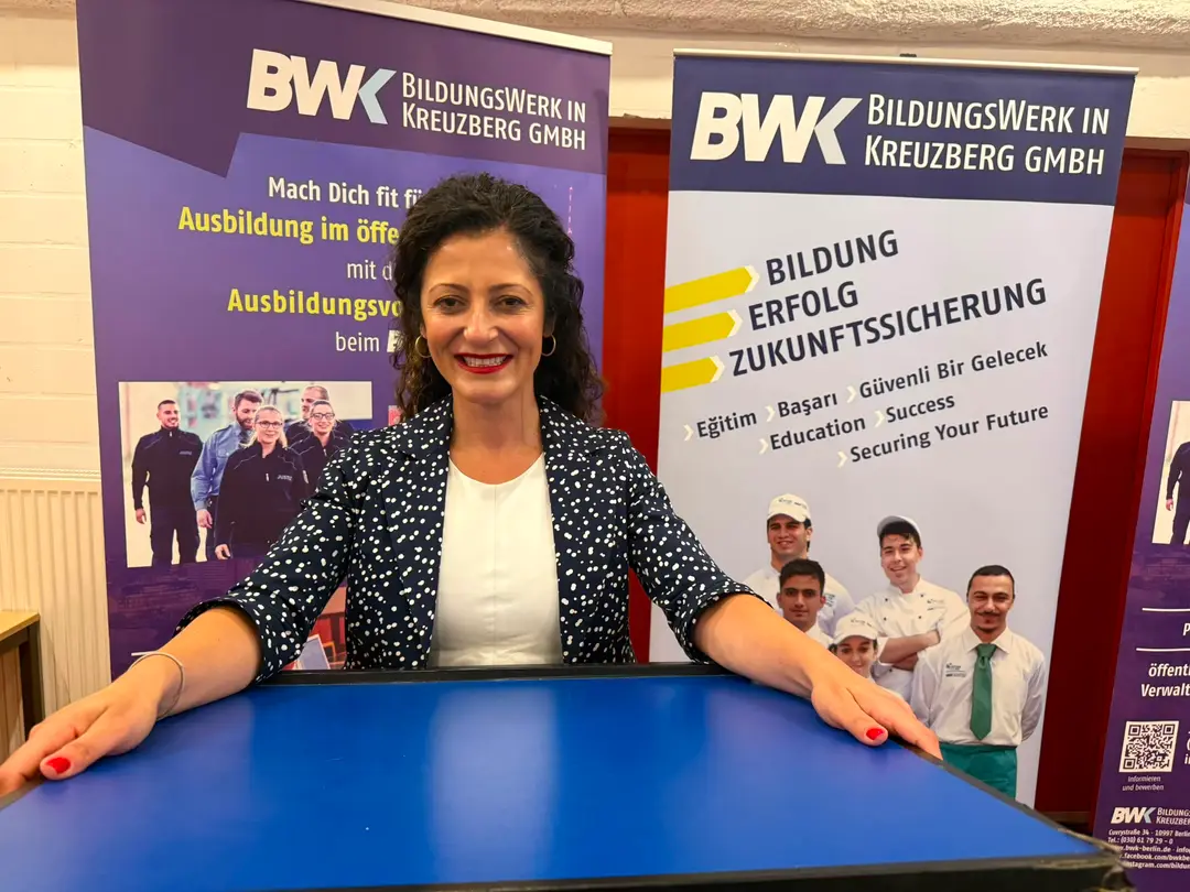 Young People Preparing for Public Service Receive Certificates in Berlin
