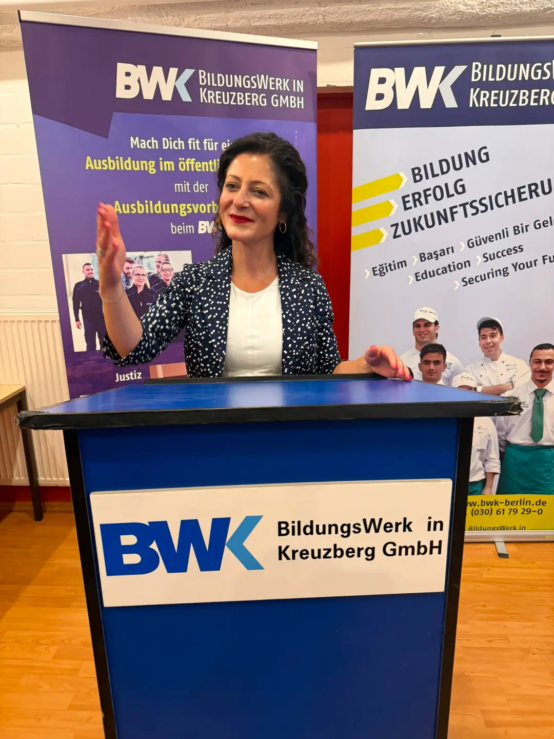 Young People Preparing for Public Service Receive Certificates in Berlin