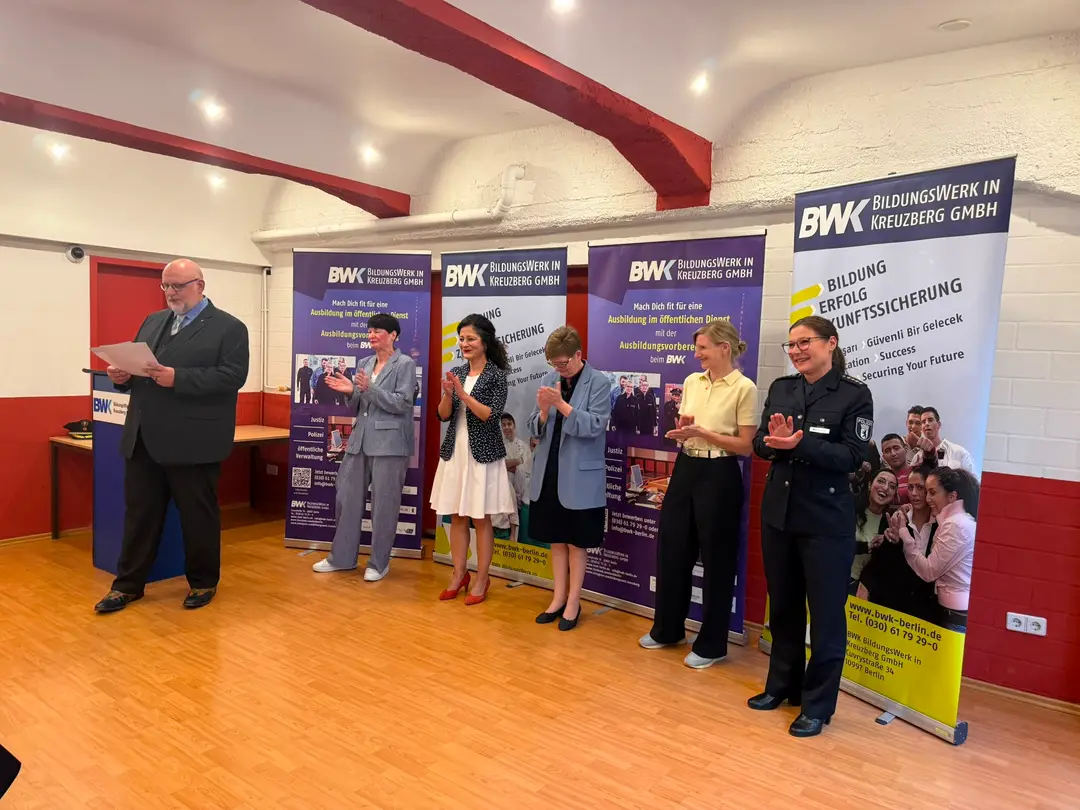 Young People Preparing for Public Service Receive Certificates in Berlin