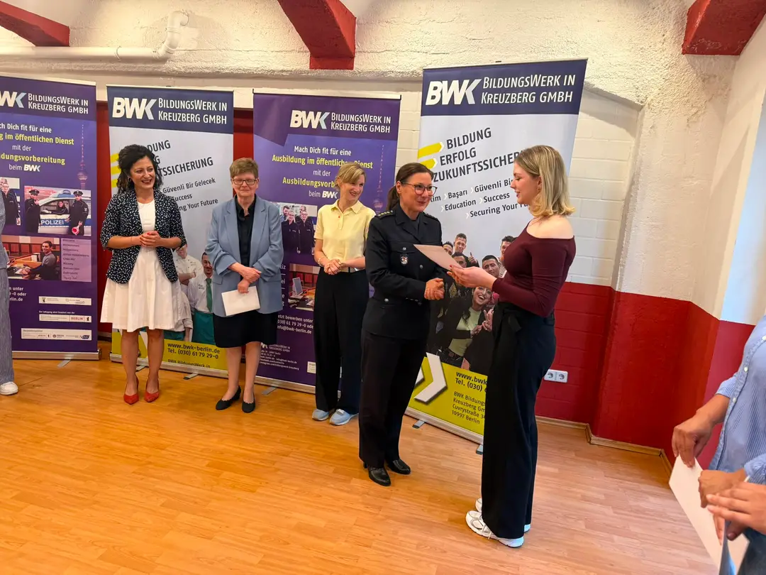 Young People Preparing for Public Service Receive Certificates in Berlin