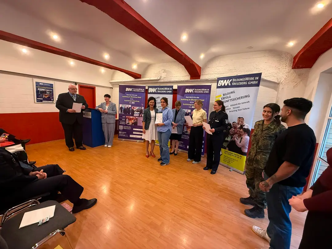 Young People Preparing for Public Service Receive Certificates in Berlin