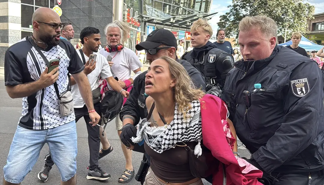 Rheinmetall-Protest in Berlin: Zahlreiche Festnahmen