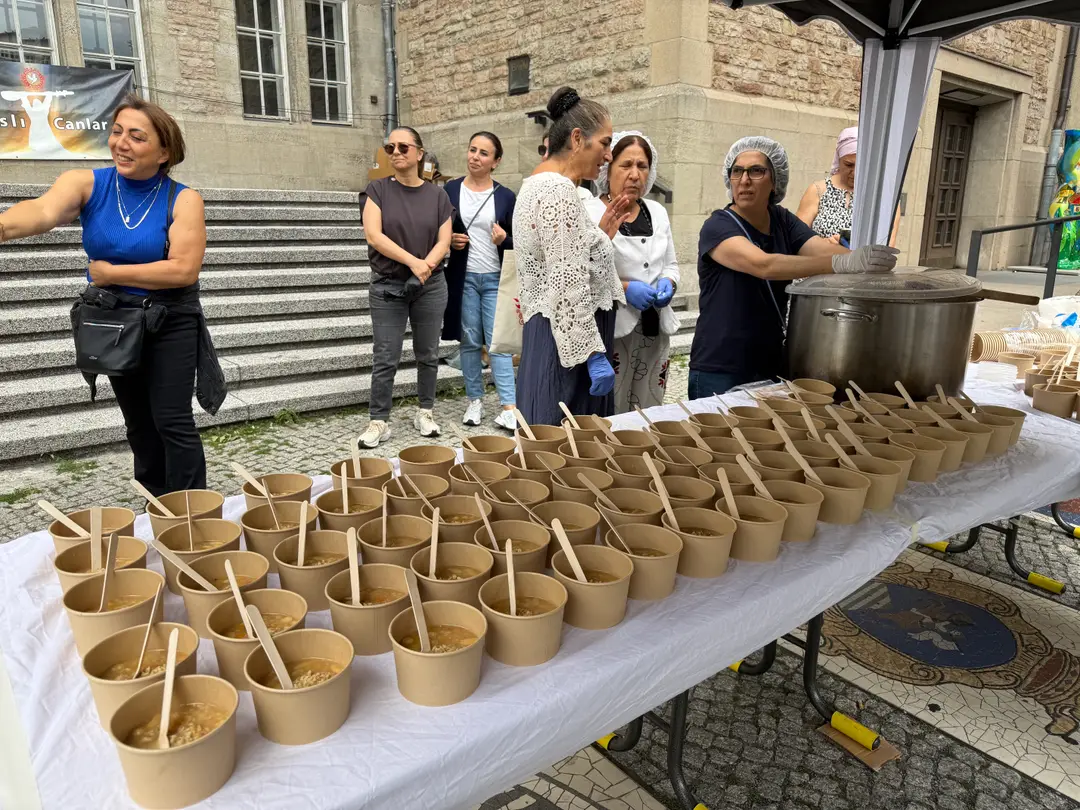 Sivaslı Canlar Berlin: Einheitsbotschaft beim Aşure-Mahl
