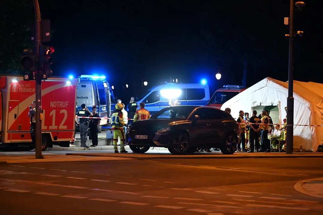 Berliner Polizei fahndet nach Abdul B. wegen Fahrzeugangriffs
