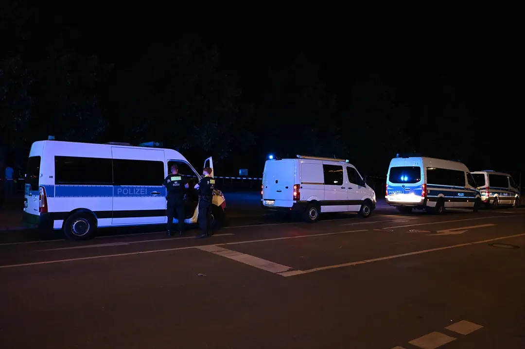 Berliner Polizei fahndet nach Abdul B. wegen Fahrzeugangriffs