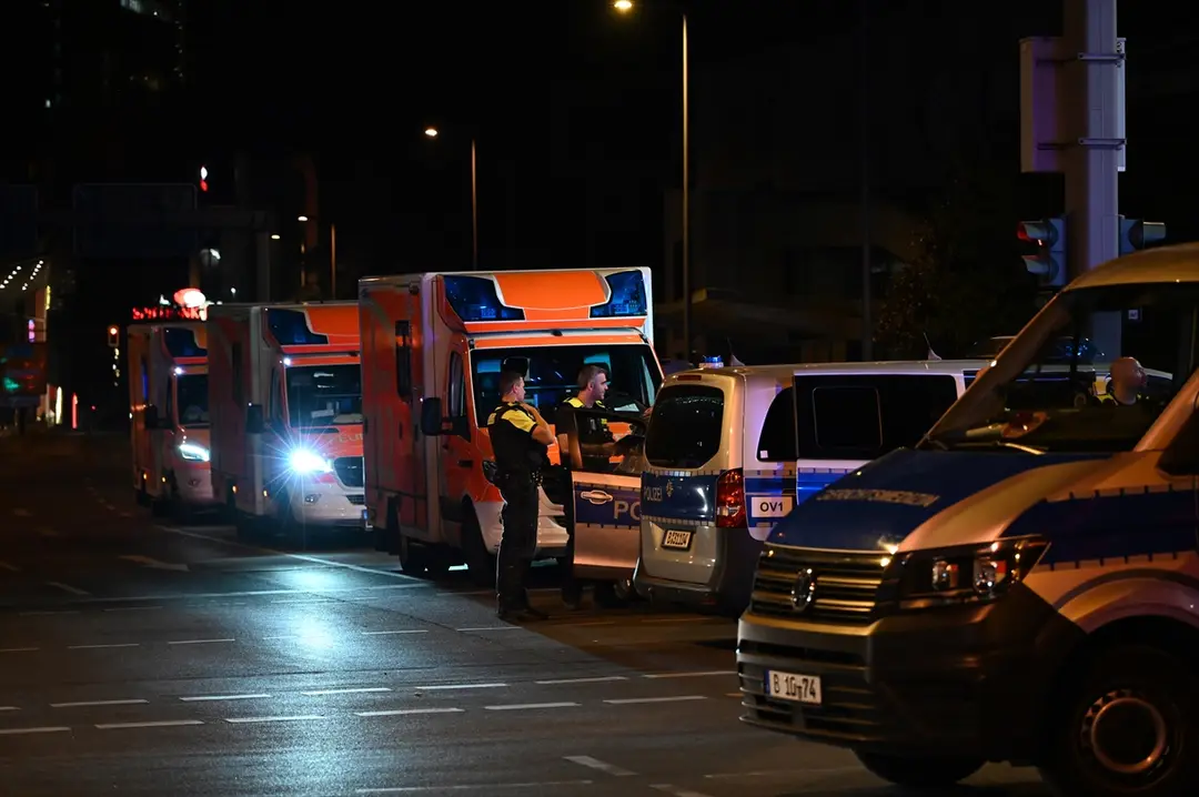 Berliner Polizei fahndet nach Abdul B. wegen Fahrzeugangriffs