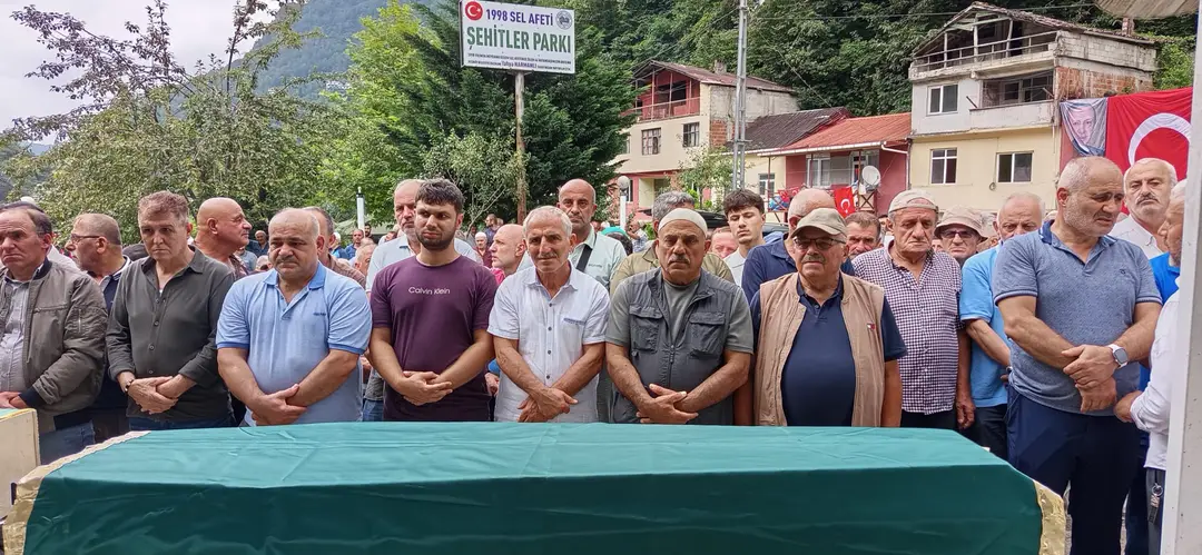 Göçün ilk kuşağının öncü ismi Mehmet Genç son yolculuğuna uğurlandı
